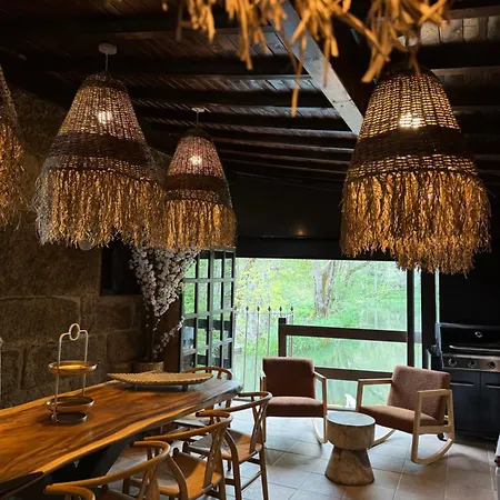 Riverlodge3 Villa