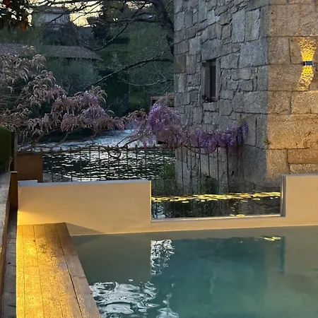 Riverlodge3